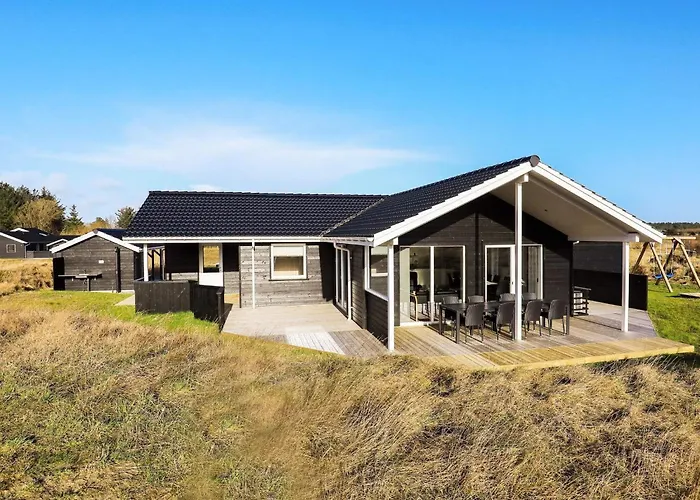 Luxury Seaside Retreat In Tornby-by Traum Casa de Férias Hirtshals